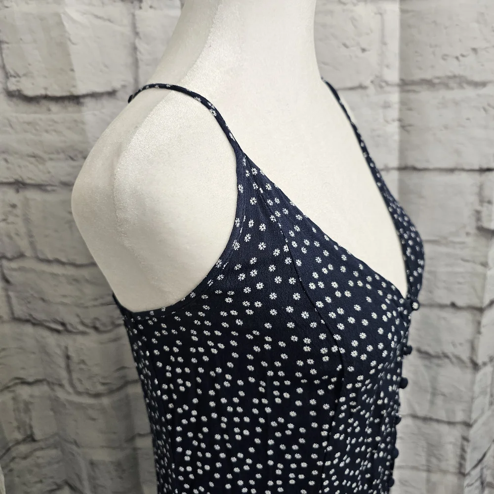 Abercrombie & Fitch Navy and White Foral Maxi Dress Size Medium